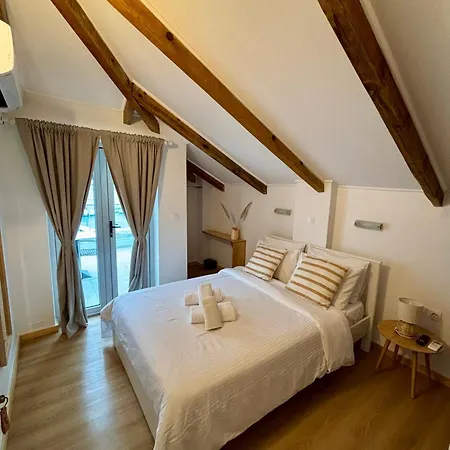 King A أرغوستولي